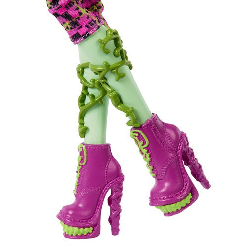 Monster High Boo-riginal Creeproduction Venus McFlytrap (1 per person)